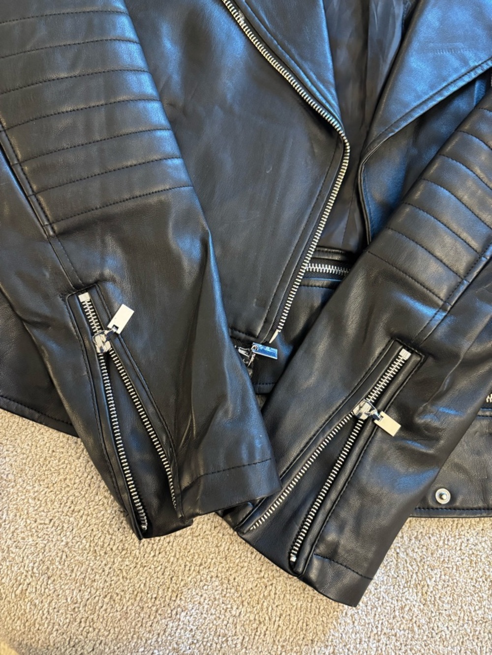 Leather jacket - Picture 11 of 11